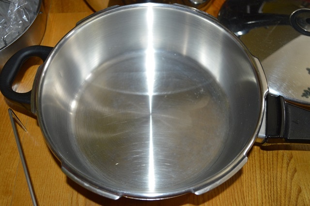 predam tlakovy hrniec FISSLER, - 2