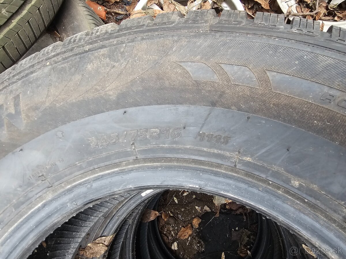245 75 R16 zima Hroty - 2