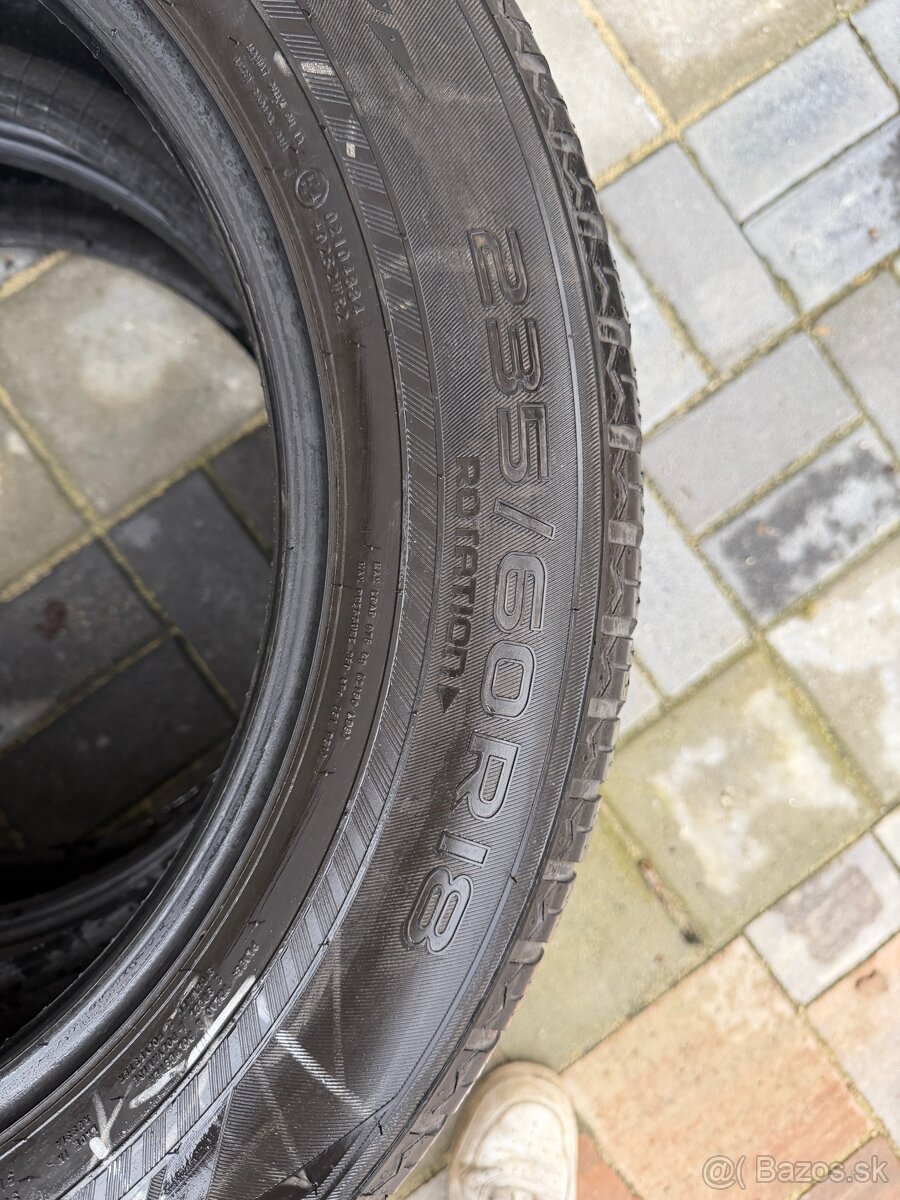 Zimné pneumatiky Nokian 235/60 R18 - 2