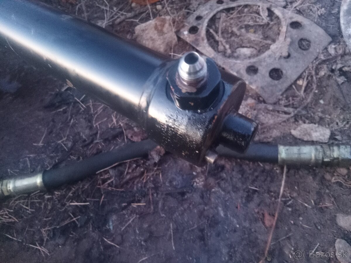 Hydraulický valec jednočinný VZV. - 2