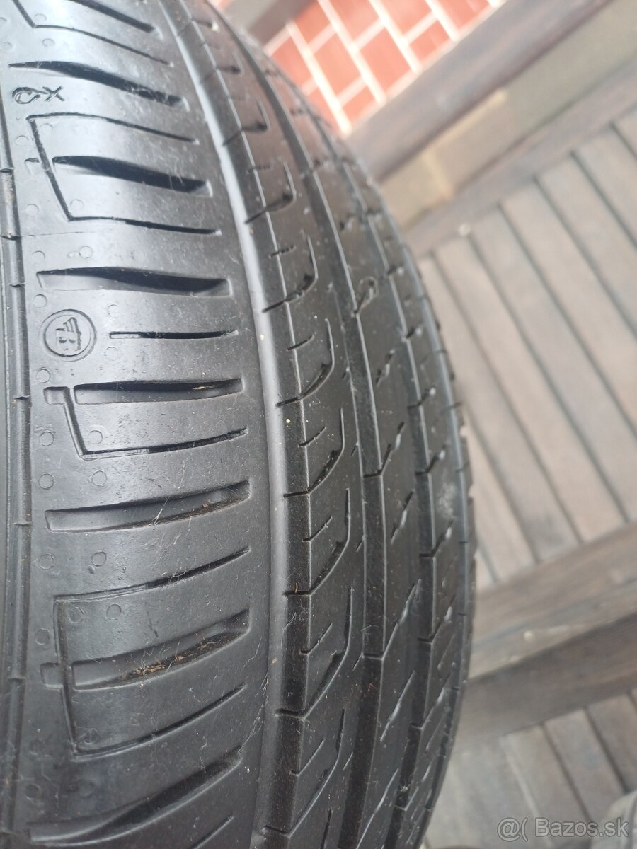 225/40 r18 letné pneumatiky ,Barum - 2