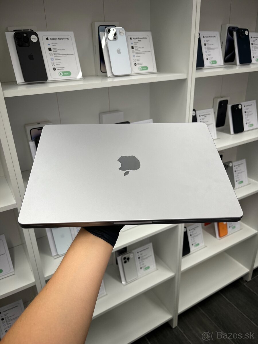  Apple MacBook Pro M3 2023 / 14" / 8GB / 1TB Space Gray - 2