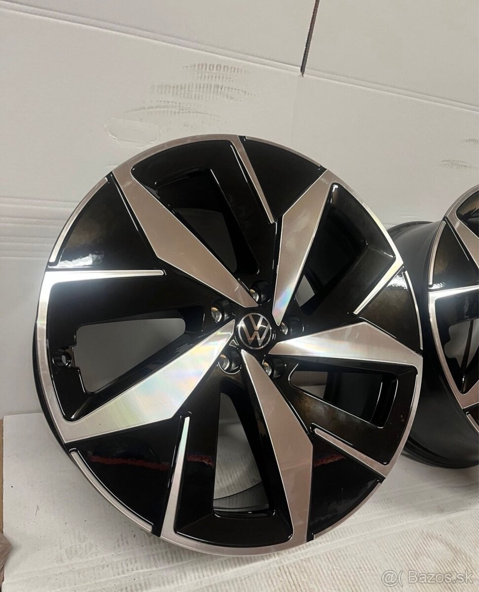 NOVÁ ORIGINÁLNÍ ALU SADA VW ID4 R20 - 2