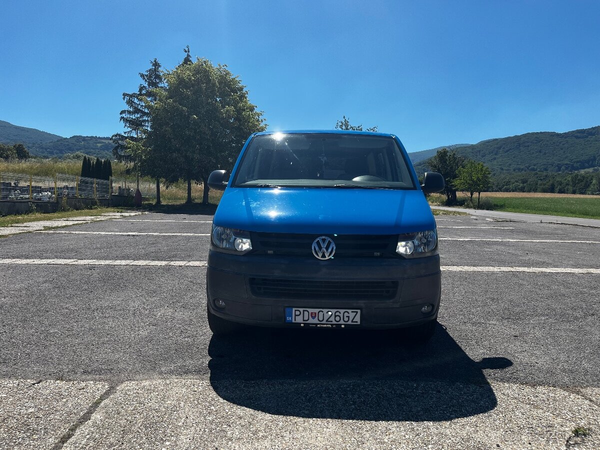 Volkswagen T5 Transporter - 2