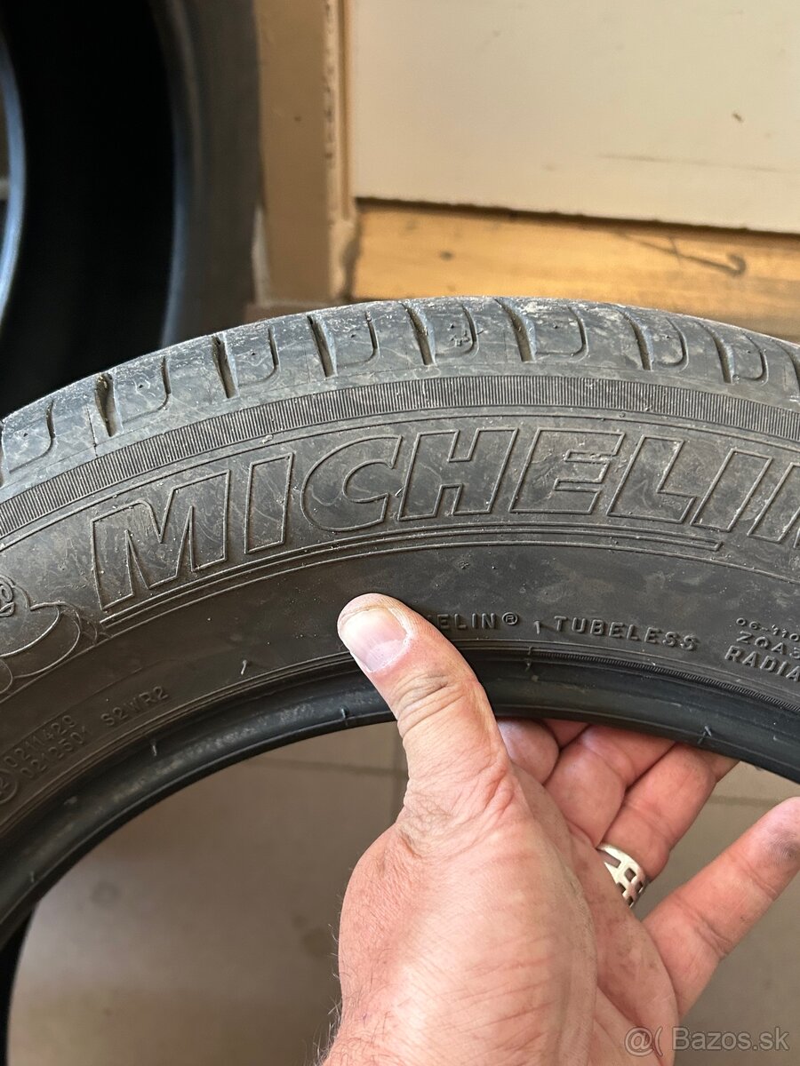 Predám letné pneu Michelin 185/65/R15 - 2