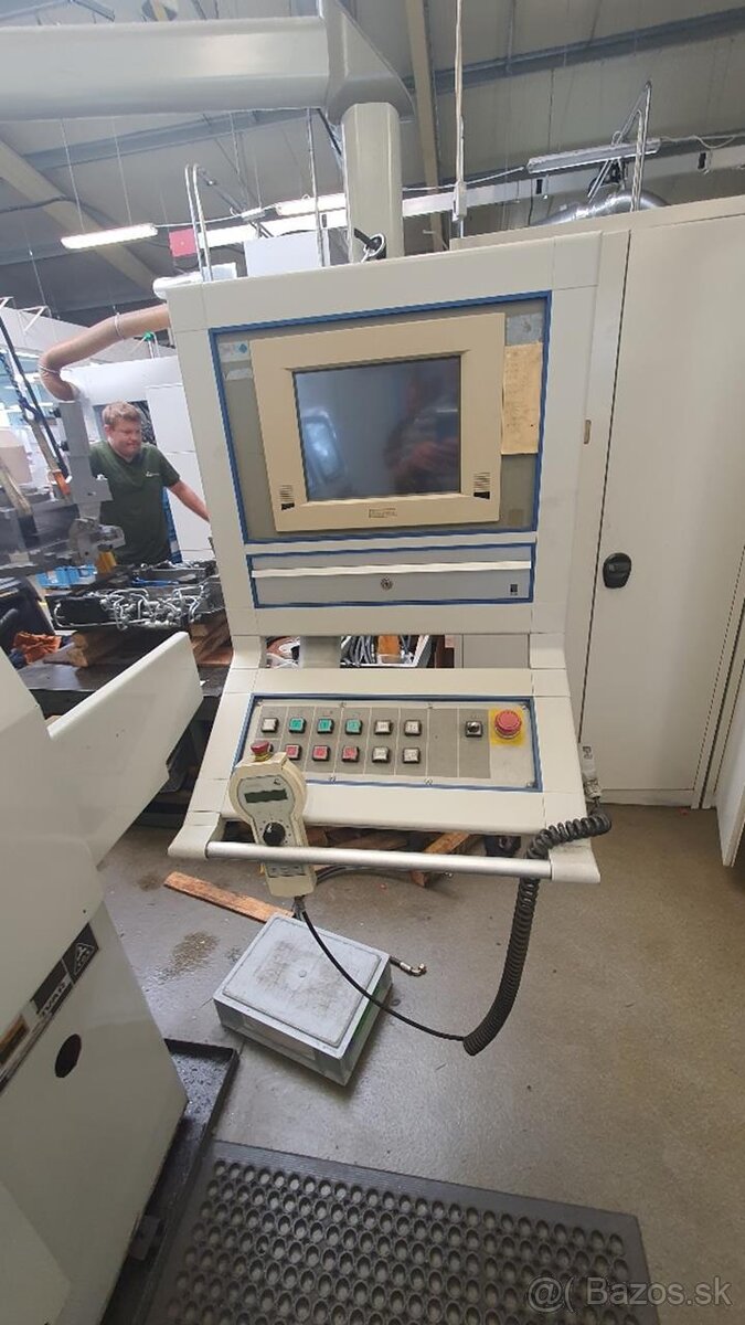 Hrotová bruska TOS BU 28/630 CNC (7192) - 2