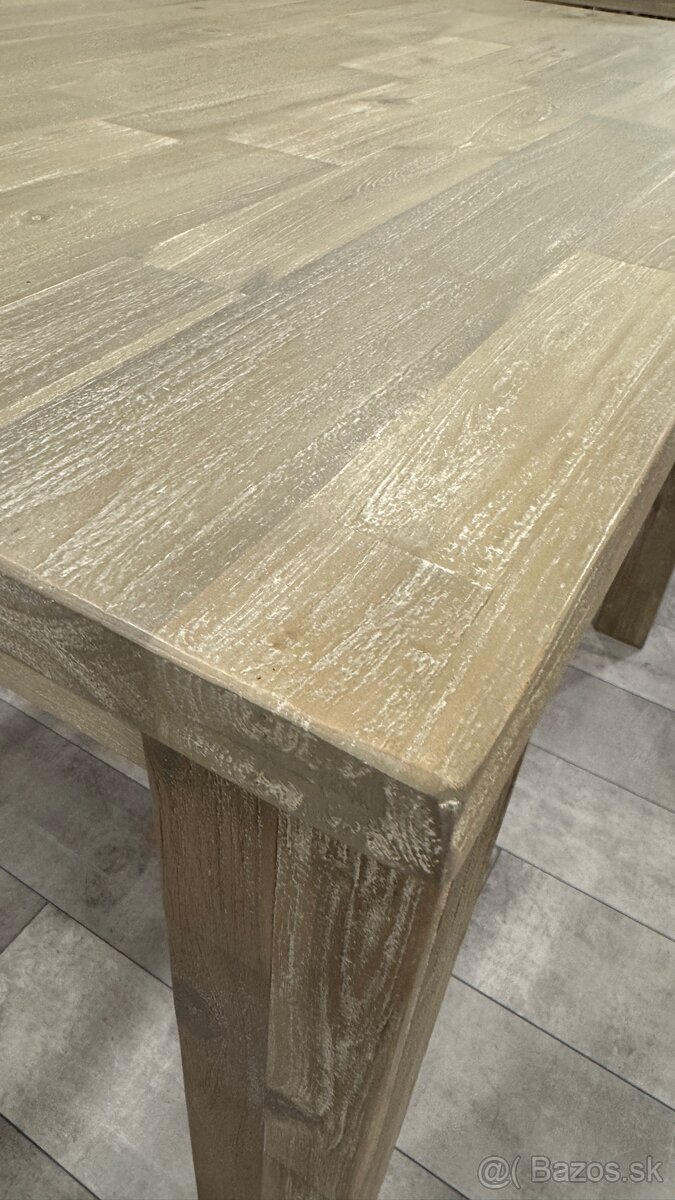 Stol barovy masiv - 2