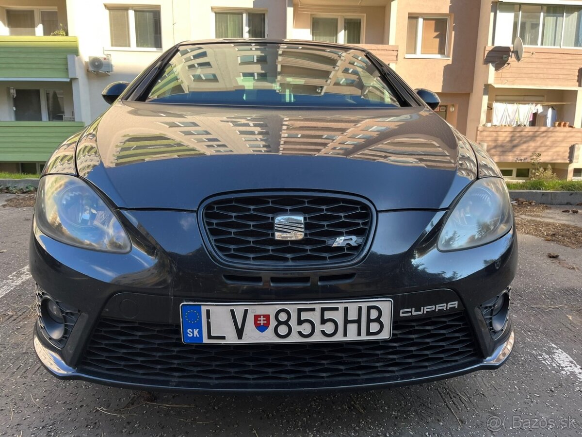 SEAT Leon Cupra R - 2