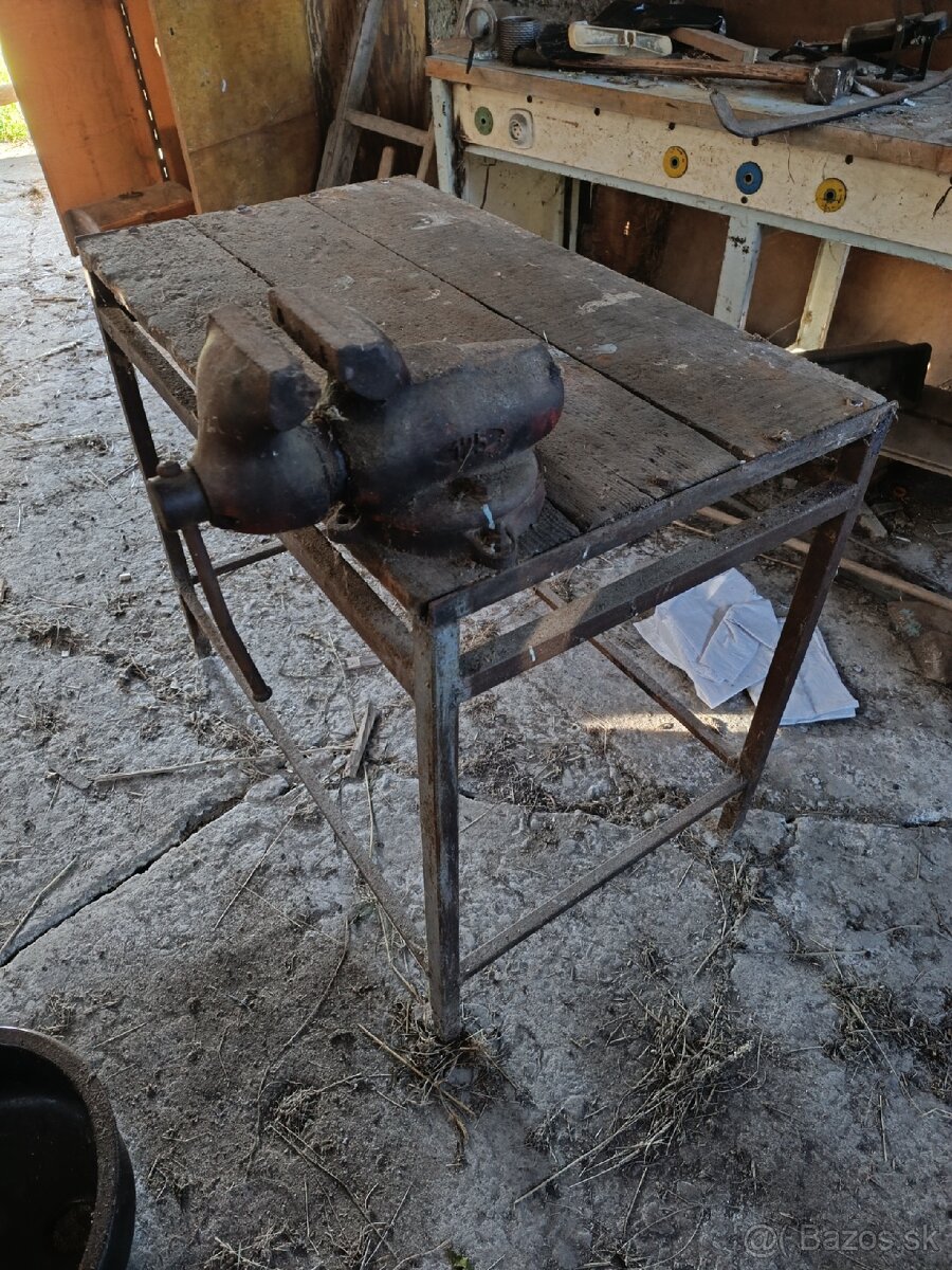 Pracovný stôl -ponk - 2