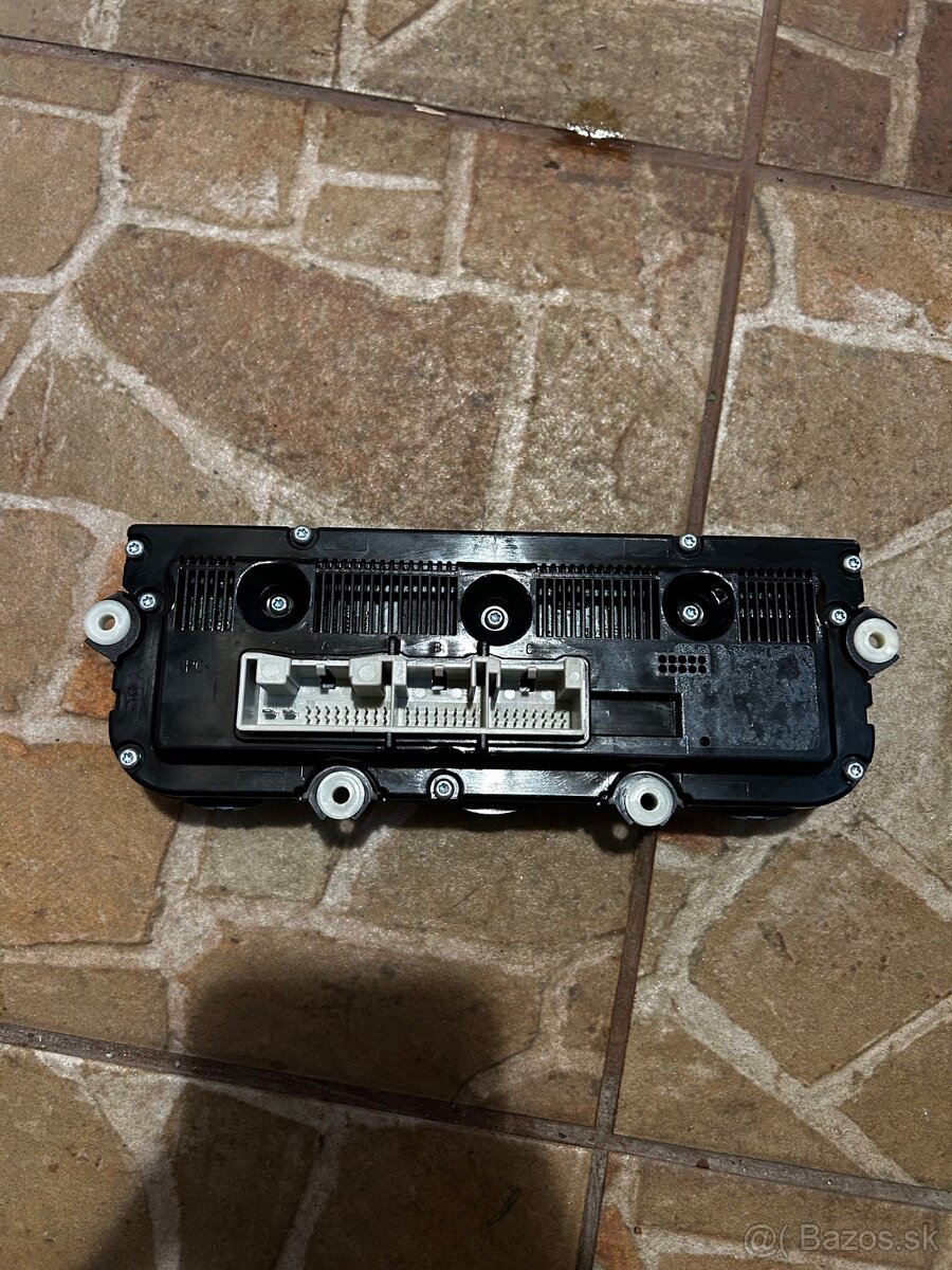 Ovládací panel kúrenia - 2