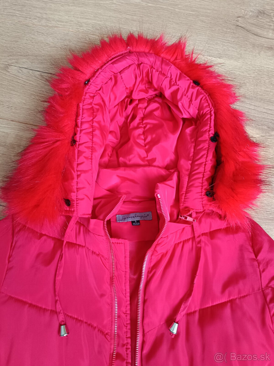 Hruba cervena vetrovka S - 2