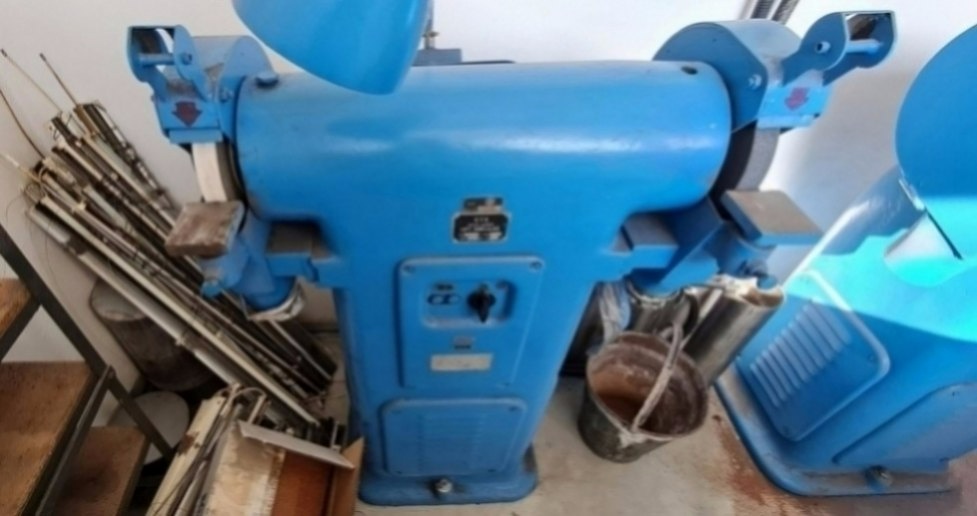 Prodávám Použitá dvoukotoučová brusku BL 3 D, r. v. 1973 - 2