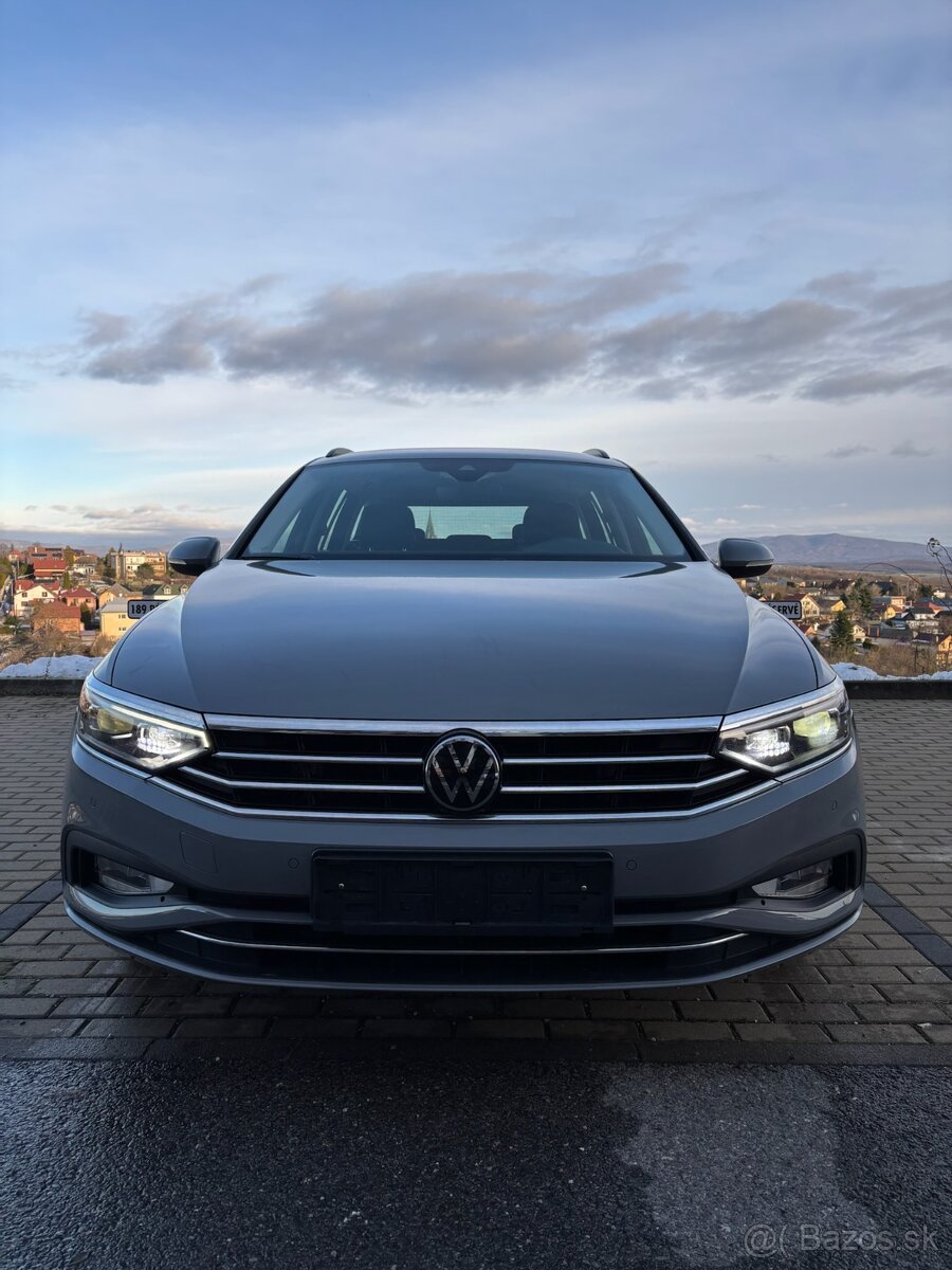 Volkswagen Passat Variant 110KW EVO TDI/7AT DSG - 2