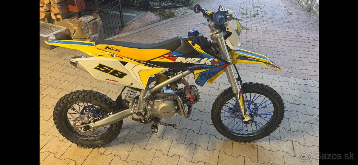 MZK 125