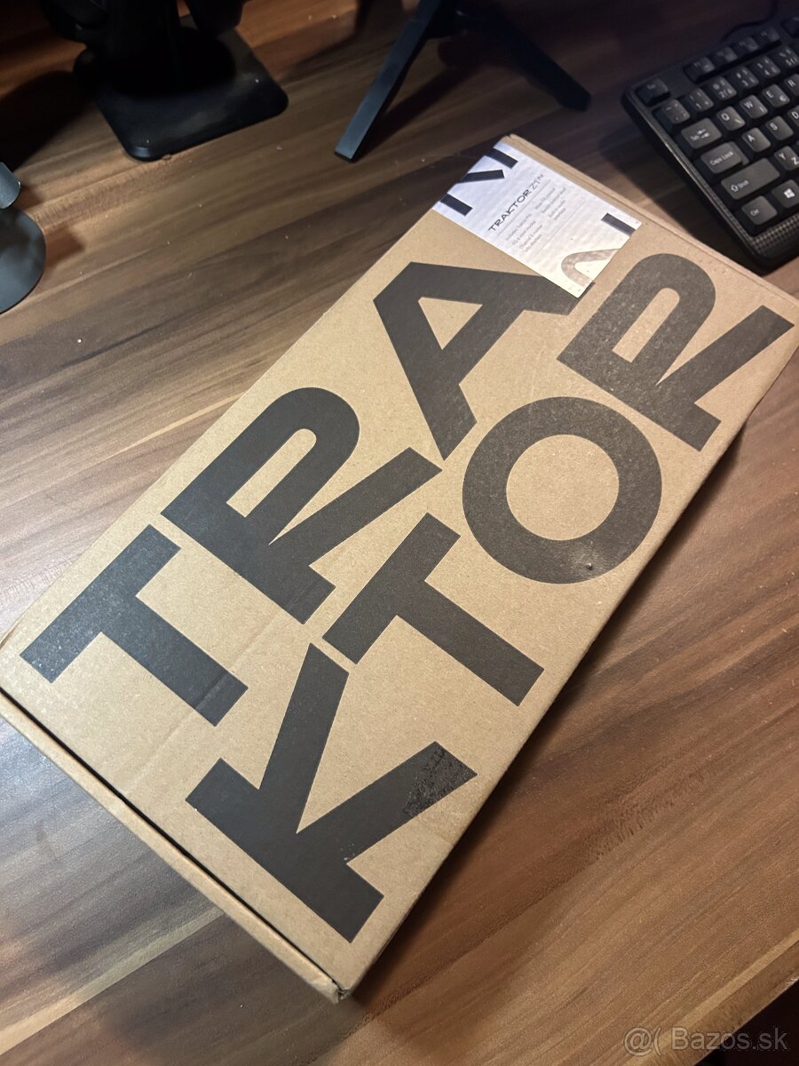 Predám mixážny ovládač Native Instruments MK2 - 2