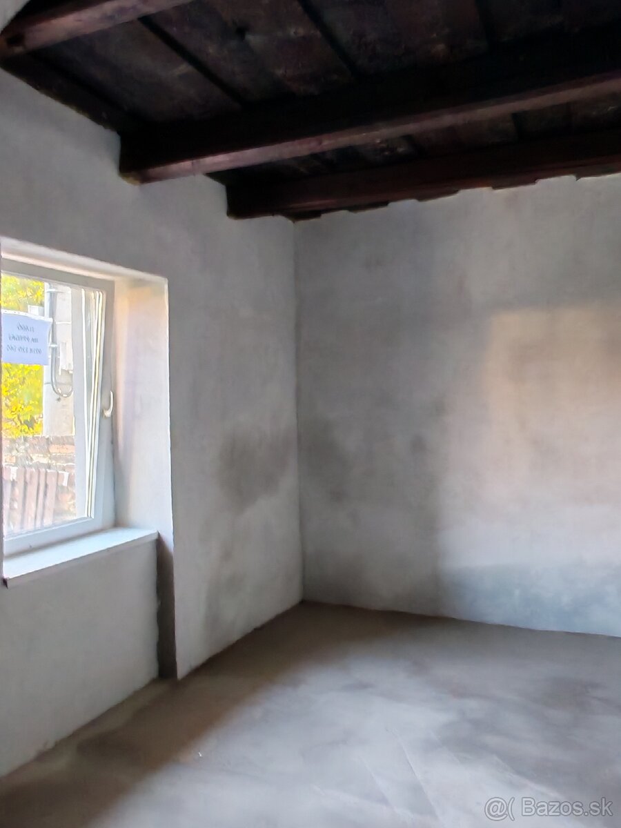 Na predaj 2 izbový rodinný v obci Bátorove Kosihy - 2