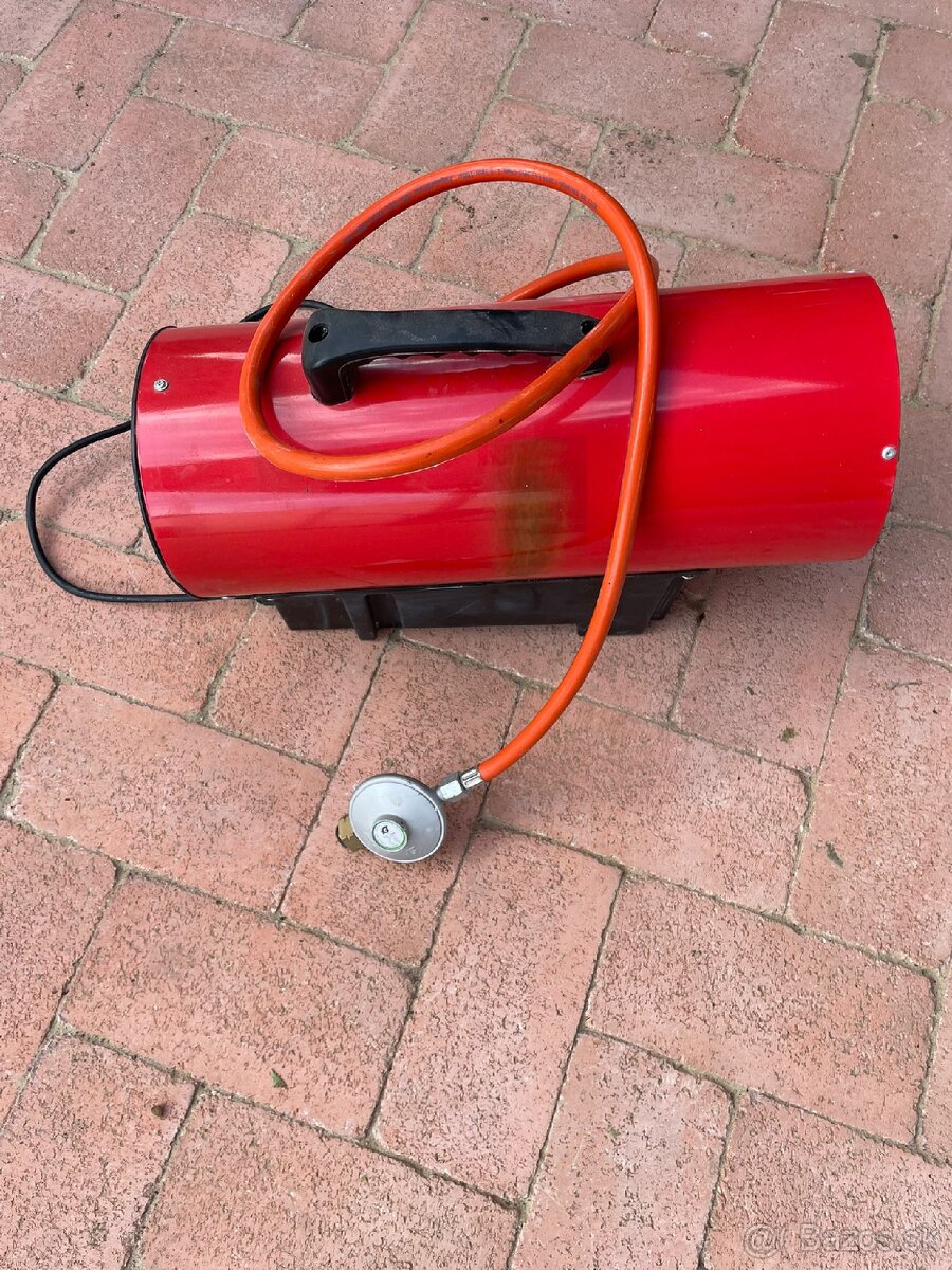 Elektronicky regulovaný teplovzdušný fúkar na PB - 2