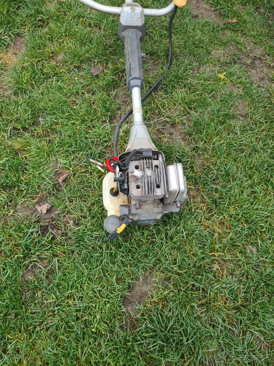 Krovinorez stiga sbc 252d - 2