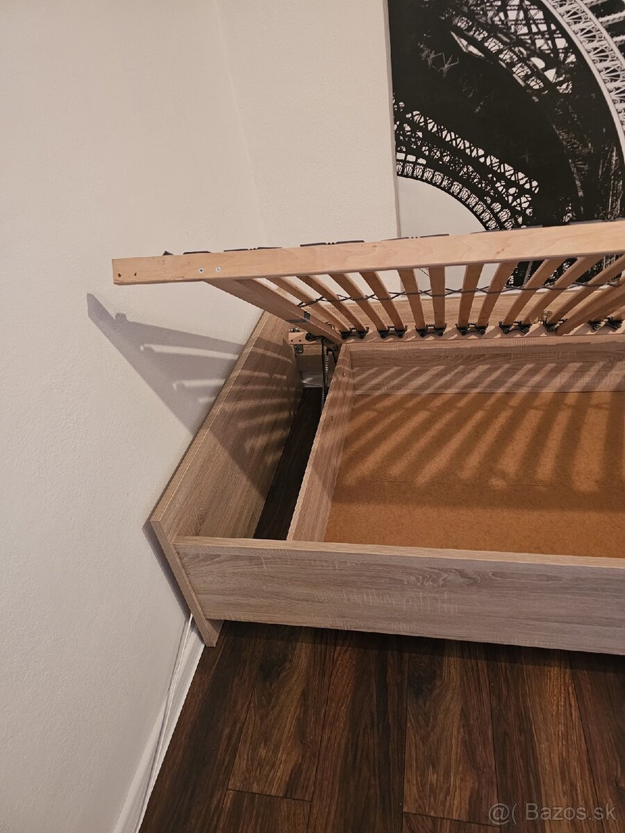 Posteľ 120x200 s roštom a matracom - 2