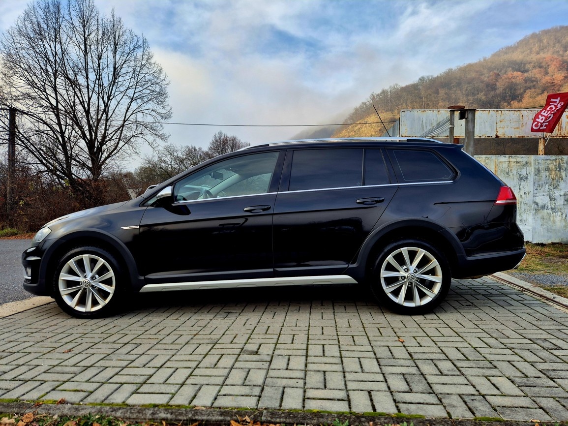 VW Golf Alltrack 135 kW DSG 4Motion - 2