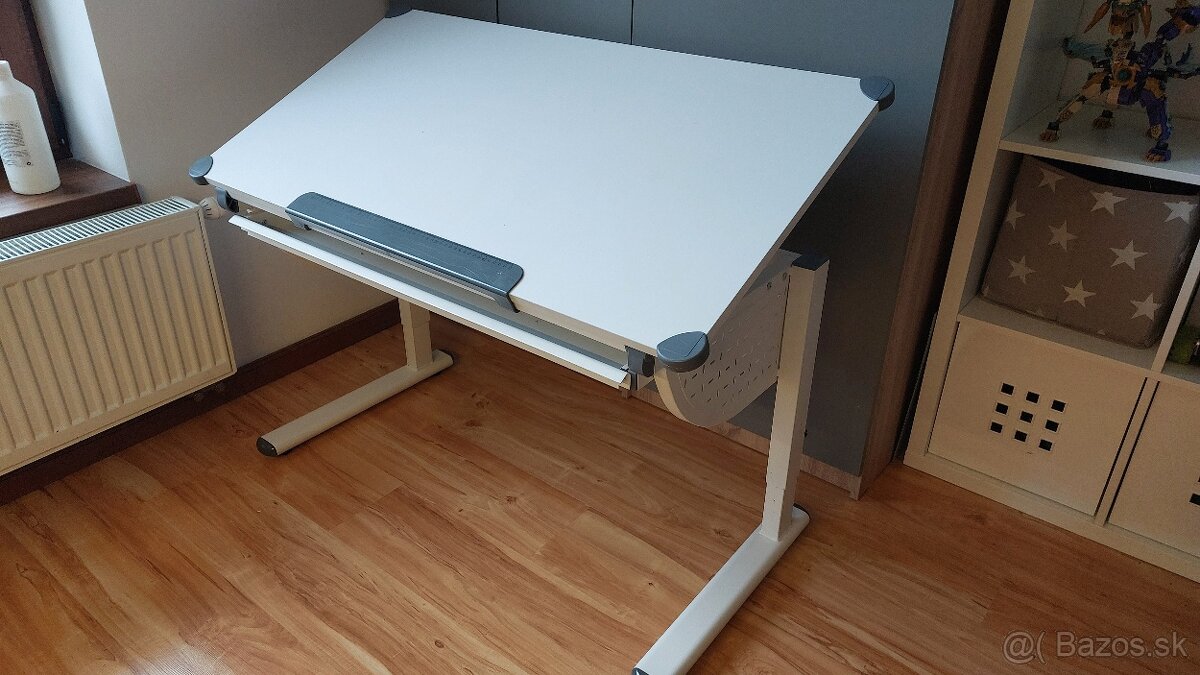 Nastaviteľný písací stôl - 2