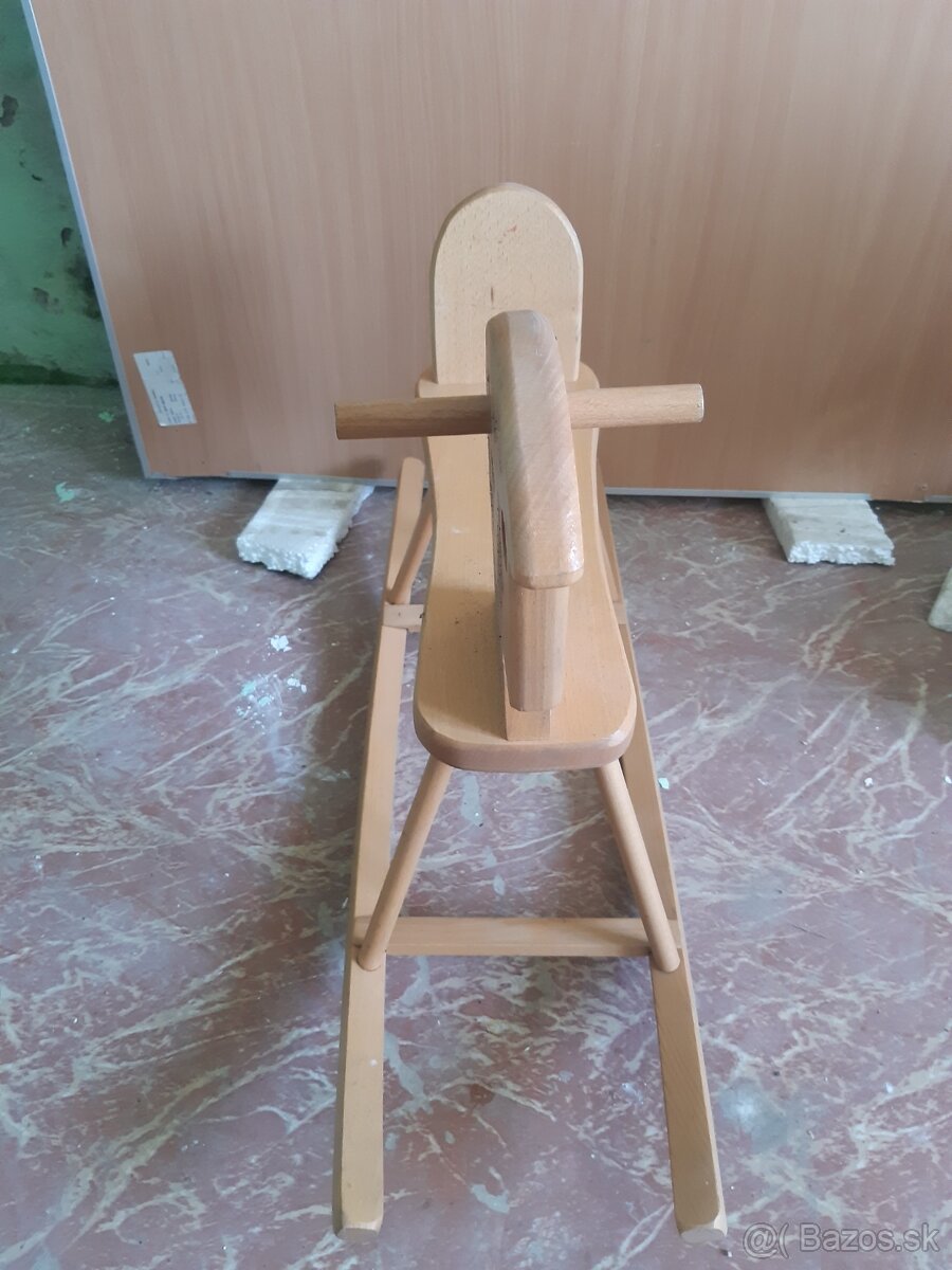 Dreveny hojdaci konik - 2