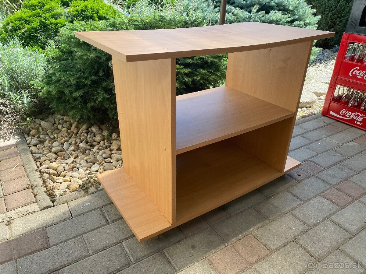 Stolík pod Tv - 2