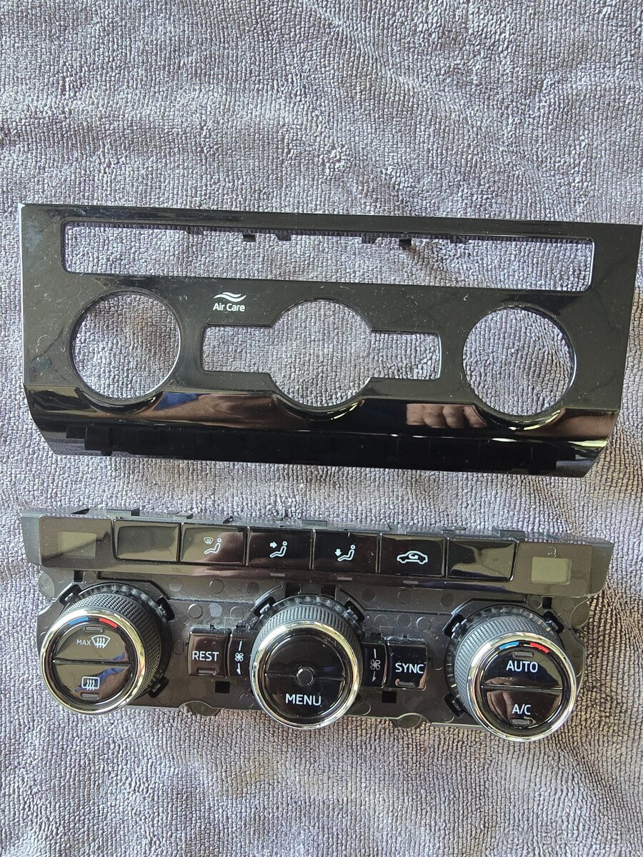 Klimovy panel Superb - 2