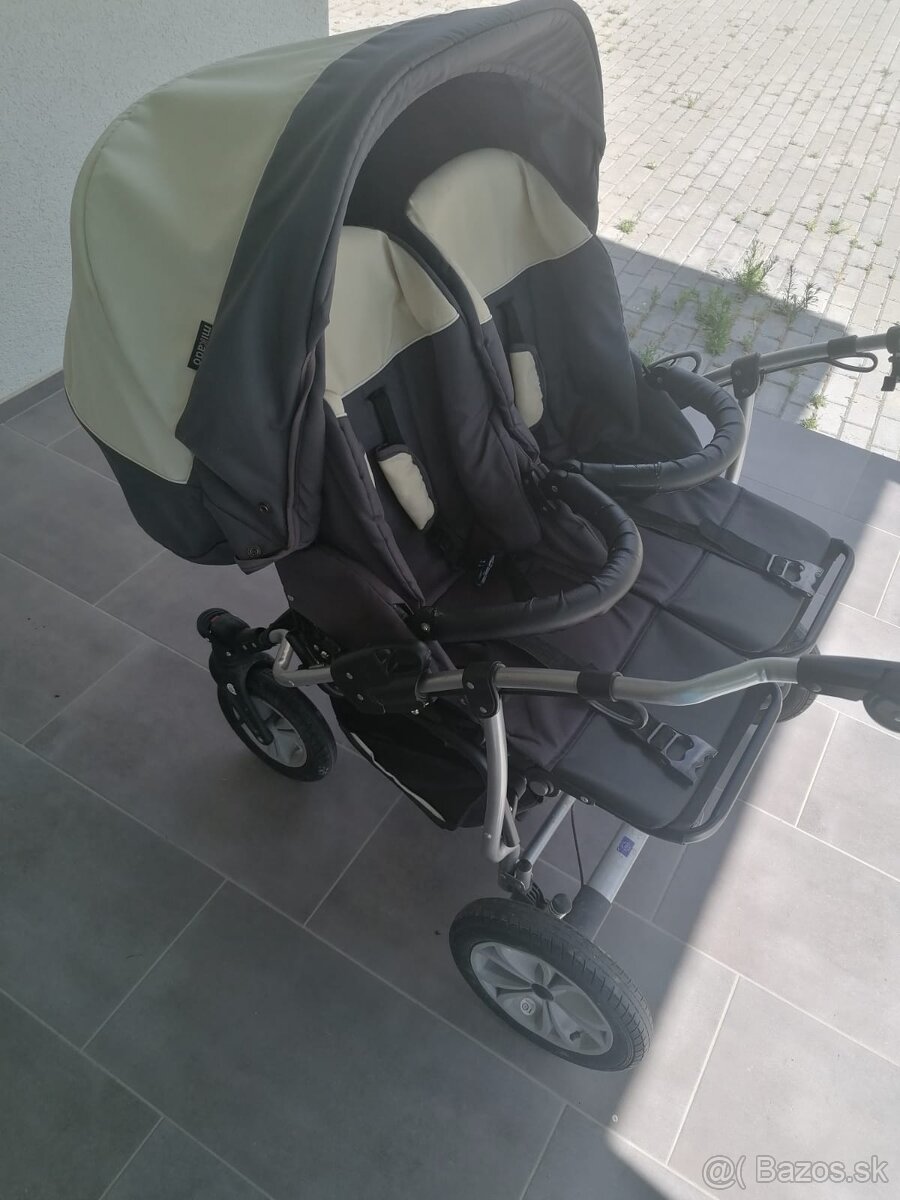 Dvojičkový/súrodenecký kočík - 2