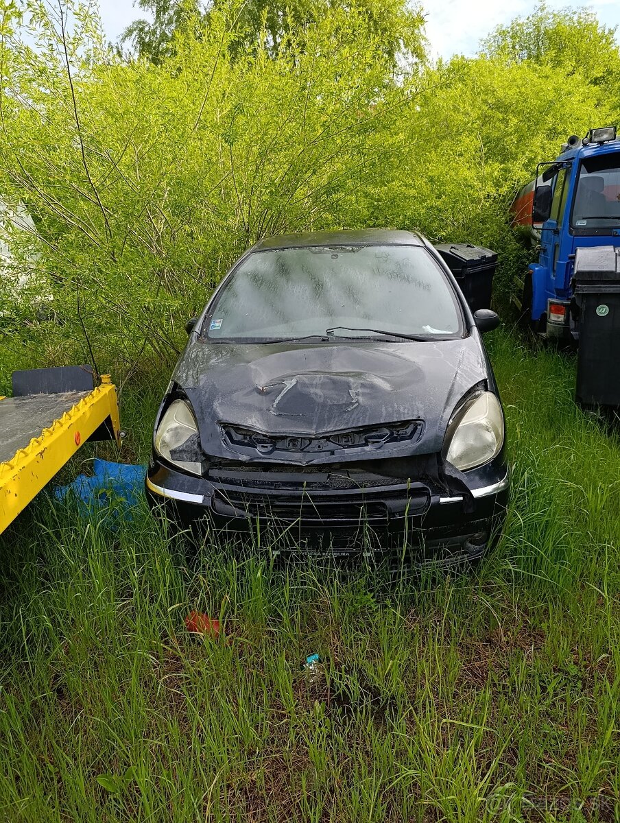 Rozpredám Xsara picasso - 2