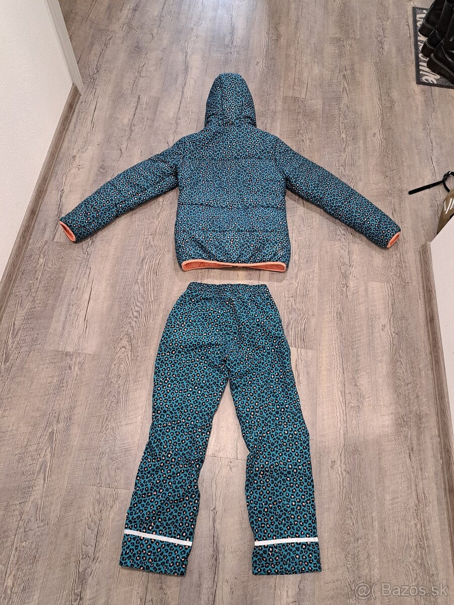 Dievčenské oteplovačky a zimné bundy. - 2