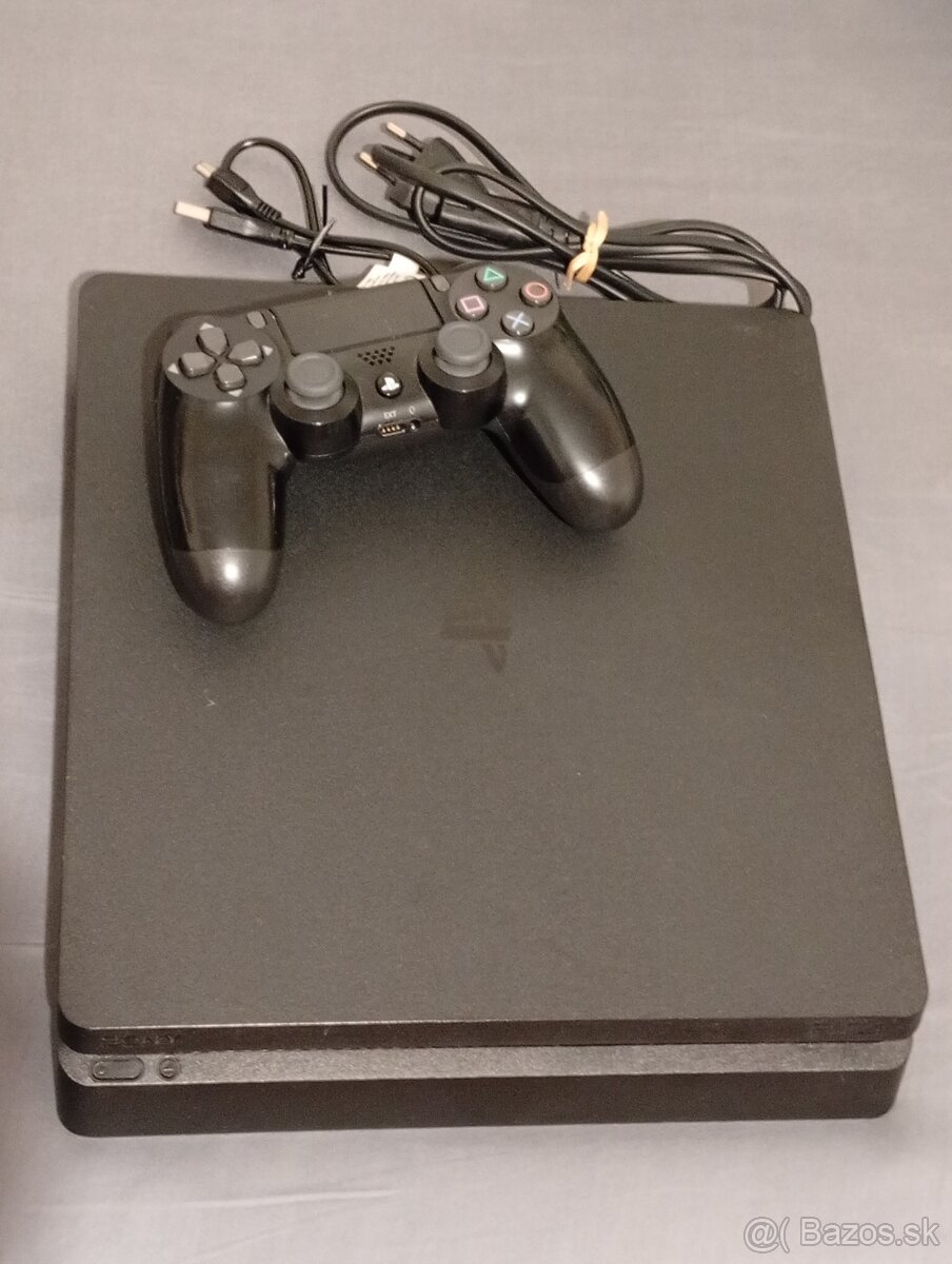 Predám PS4 Slim 1TB + 3 hry - 2