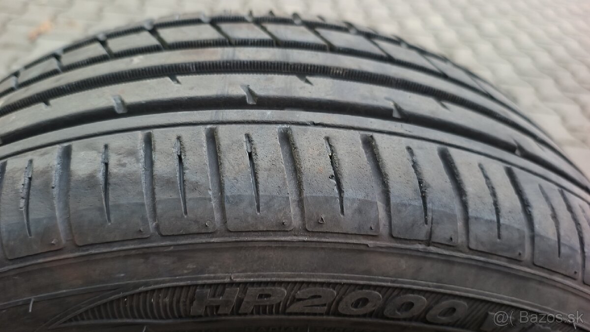 letne pneu 205/50 R17 Zeetex - 2