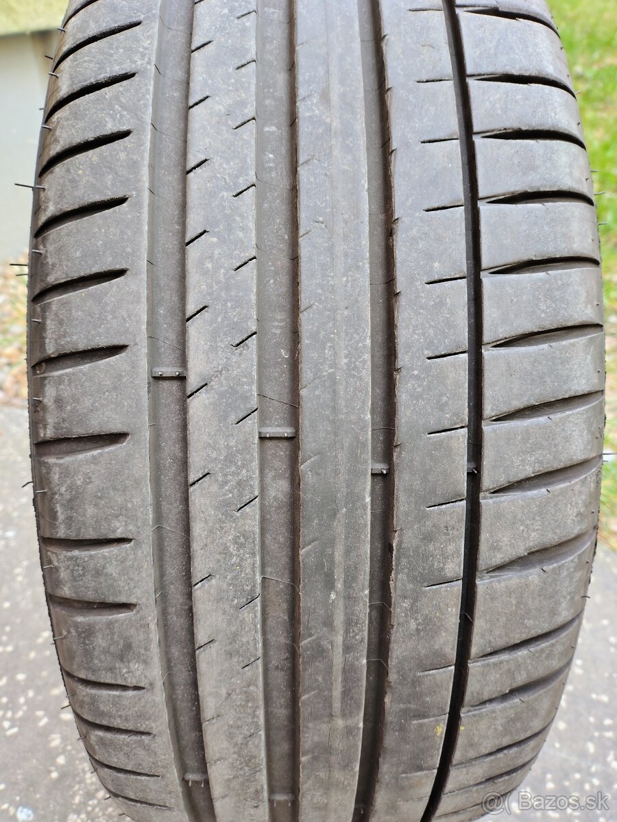 Letné pneumatiky 225/ 40 r18 - 2