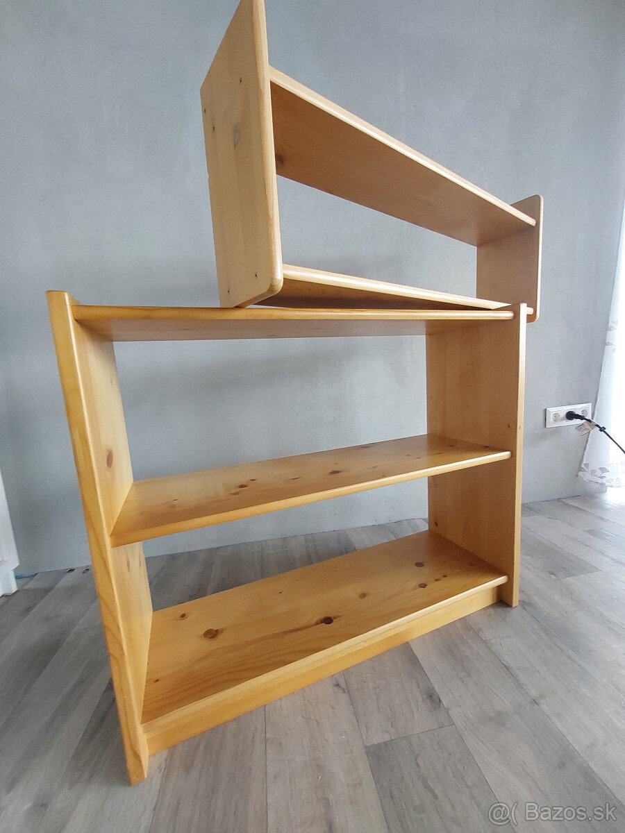 Drevené police - 2