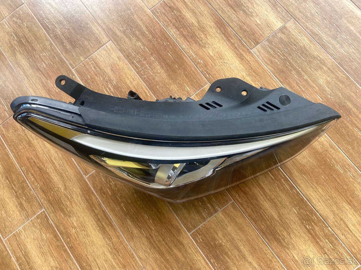 Svetlomet Hyundai Santa Fe 2016 - 2