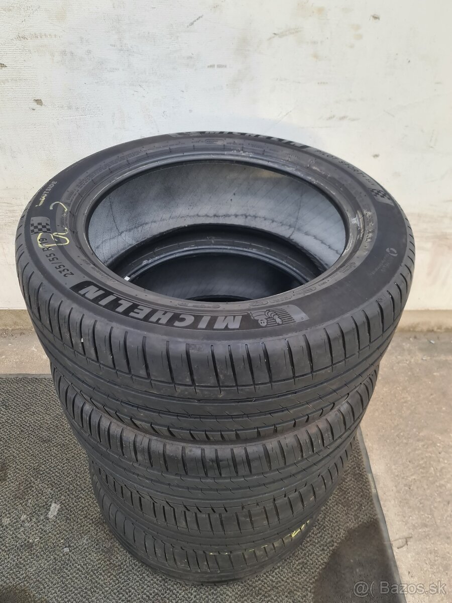LETNE PNEUMATIKY 235/55 R19 - 2