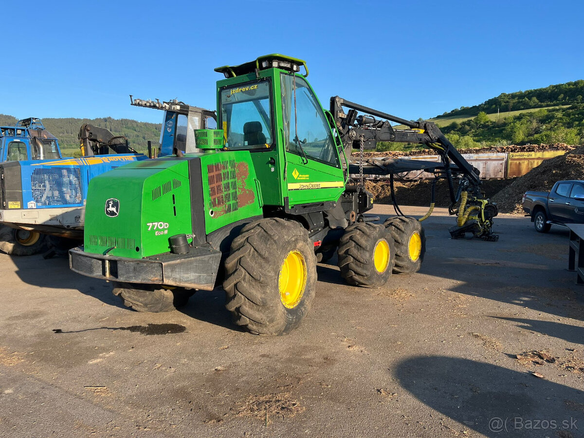 John DEERE 770 D, 6W - 2