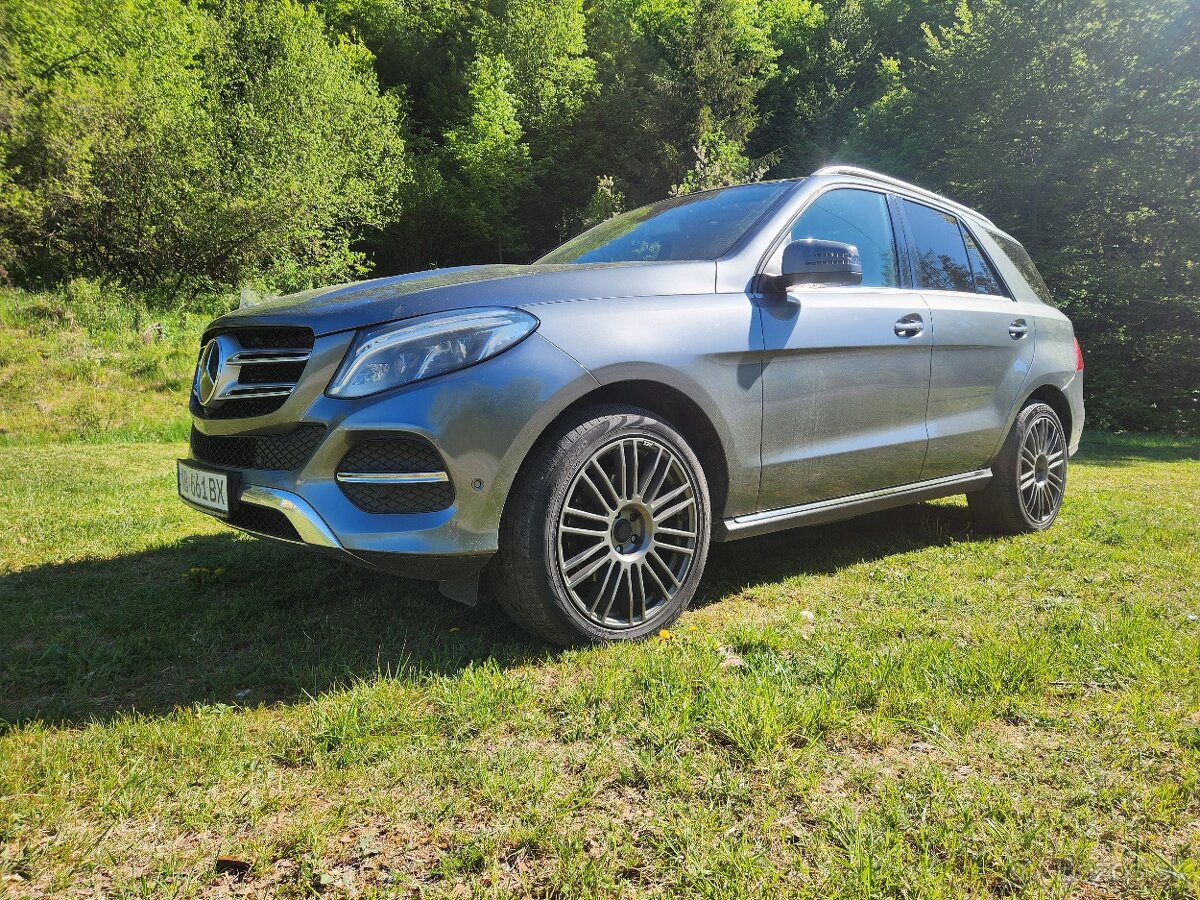 Predam vymenim Mercedes GLE 350d - 2