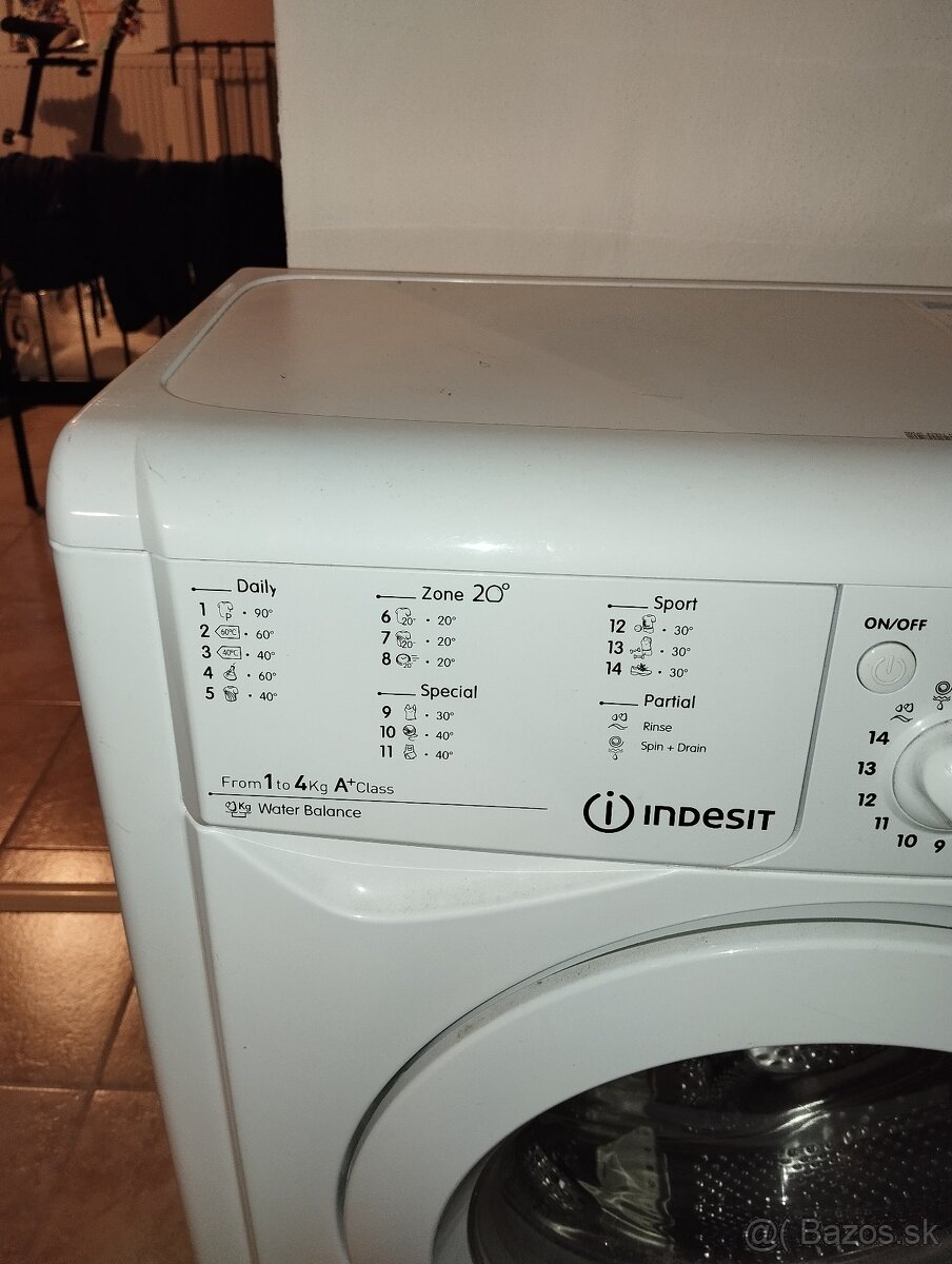Práčka Indesit 4kg Funkčná - 2