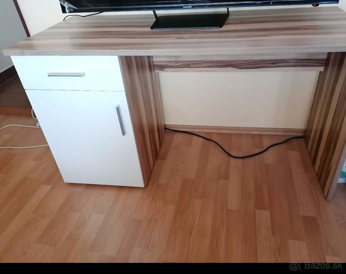 Kancelarsky/skolsky stol - 2