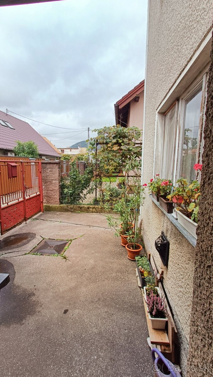 Na predaj rodinný dom v Dubnici n/V- realitky nevolať - 2