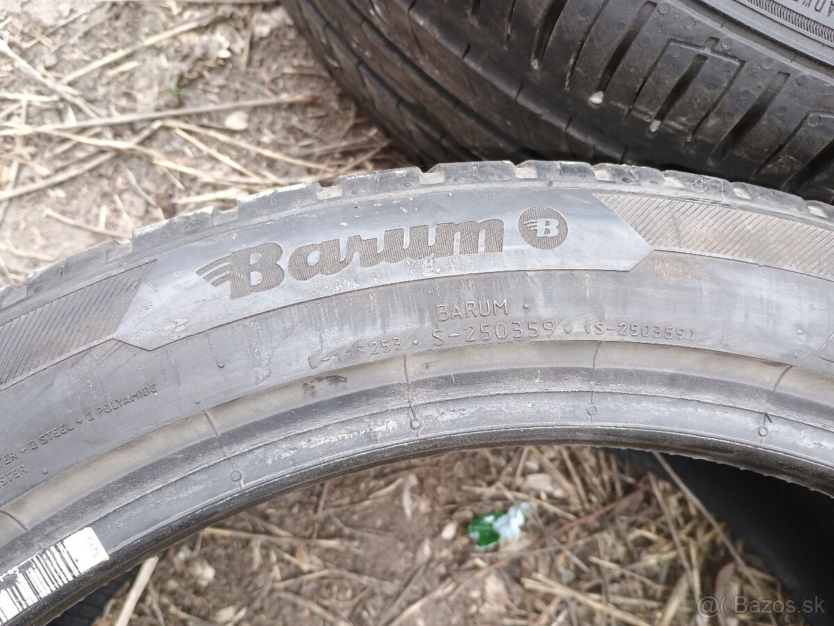 235/40R18 letné - 2