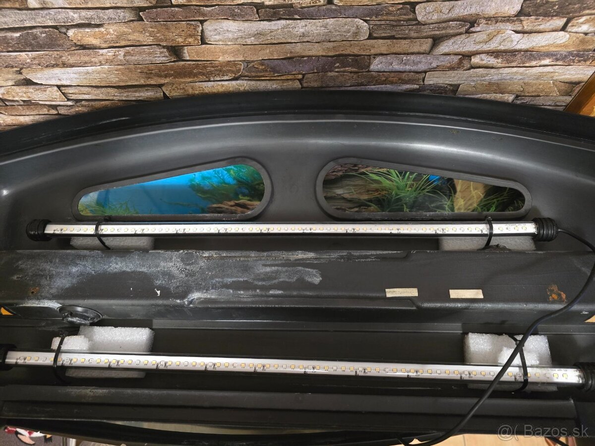 Predám akvárium cca 100l so stojanom a príslušenstvom - 2