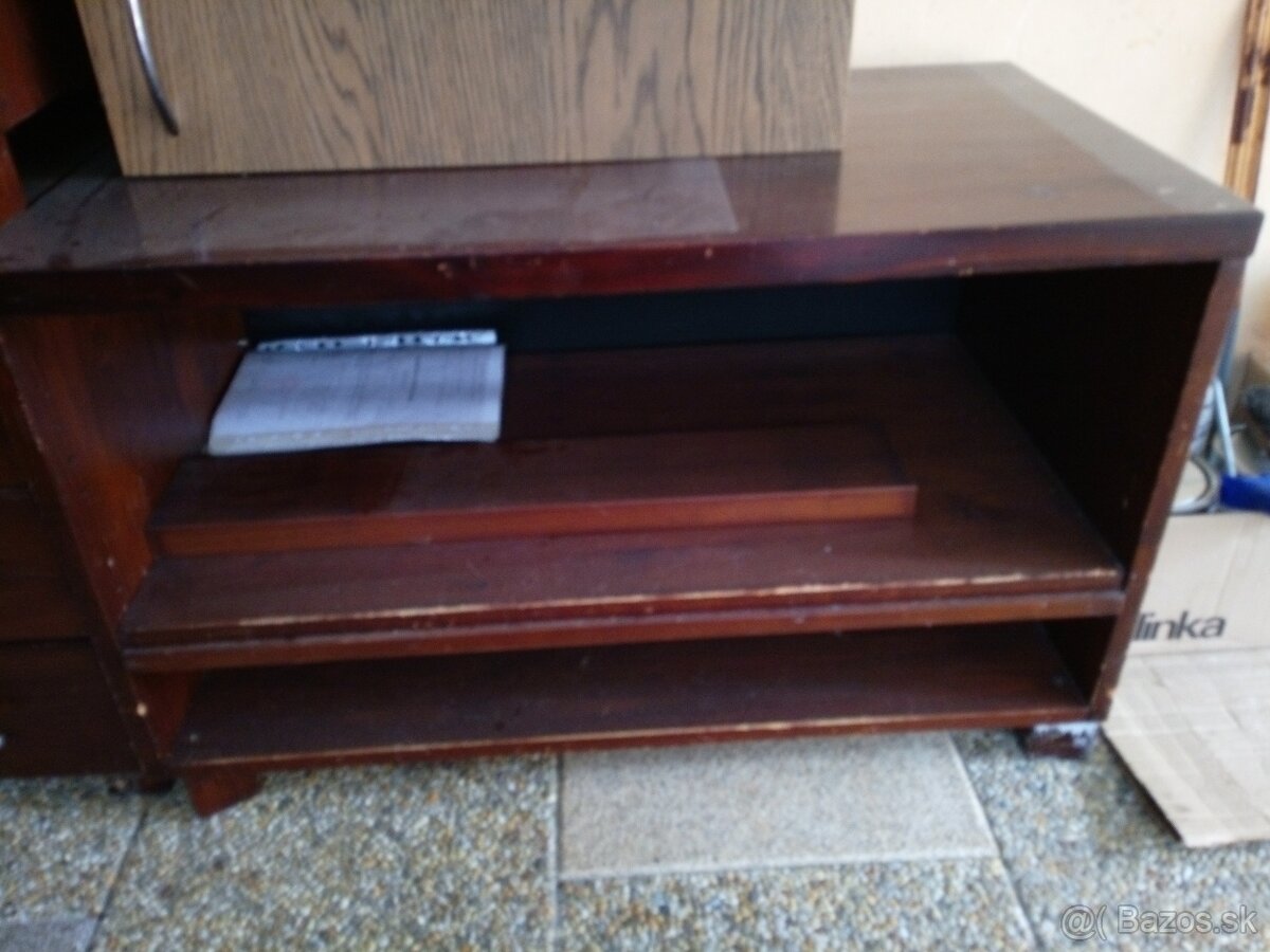 Komody masívne predaj - 2