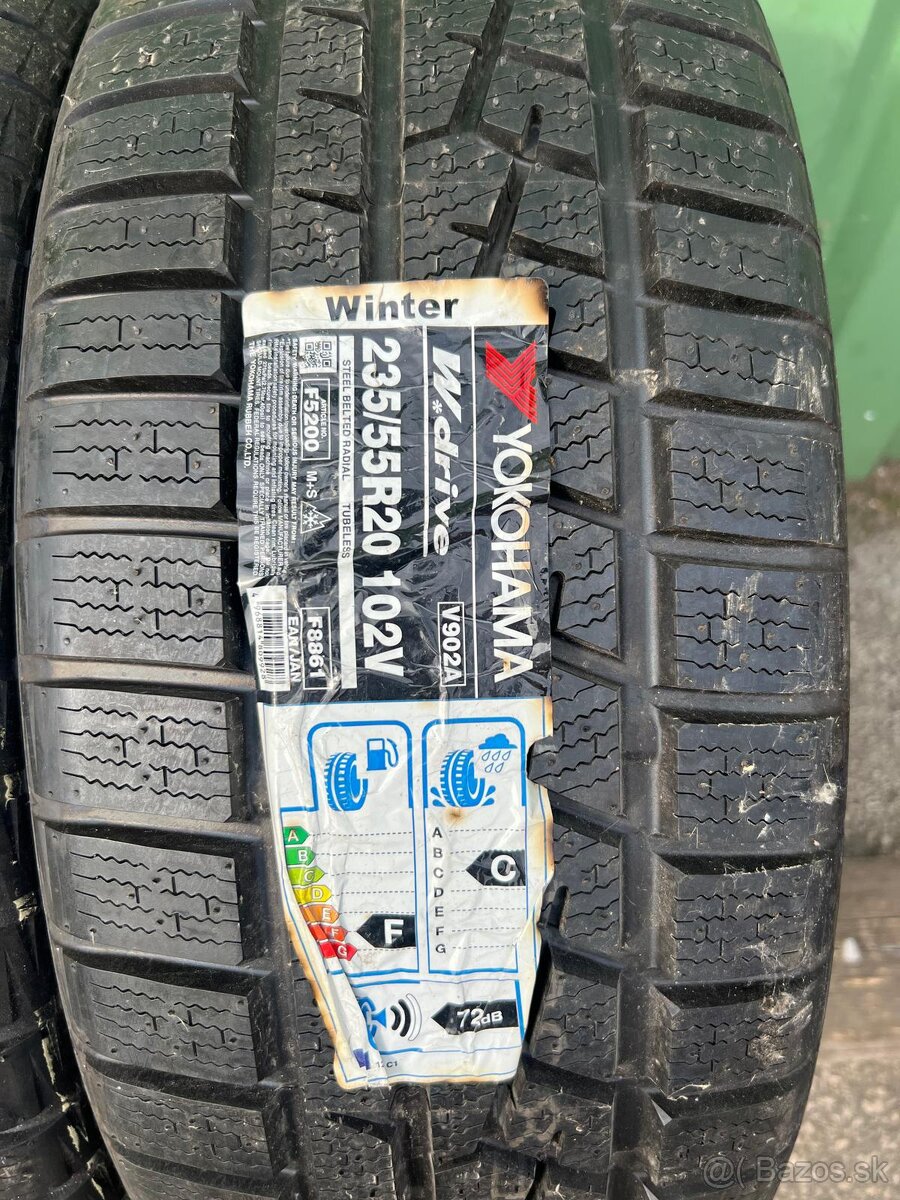 Zimné pneumatiky yokohama 235/55R20 - 2