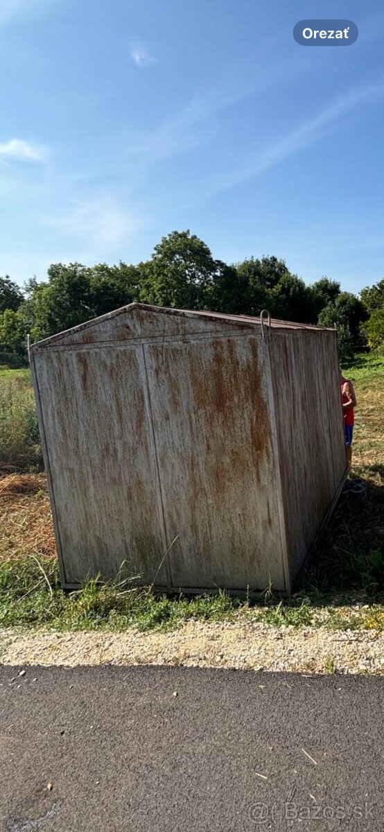 Stavebný domcek na náradie - 2