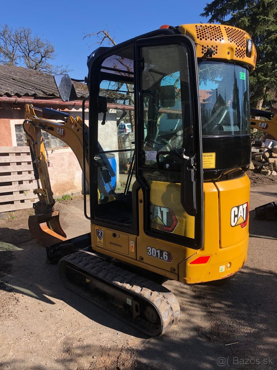 Caterpillar CAT 301.6 - 2