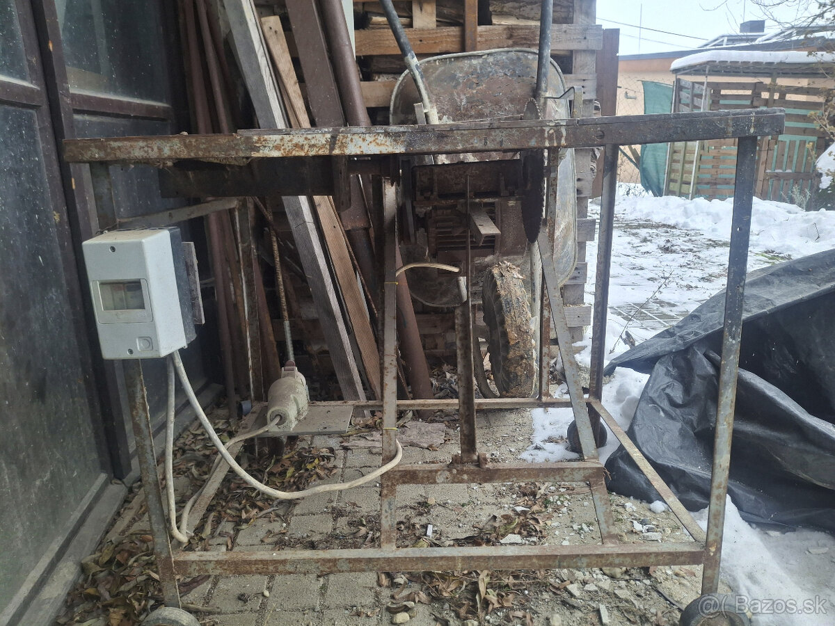 Stolová píla s hoblovačkou 1,5 kW - 2