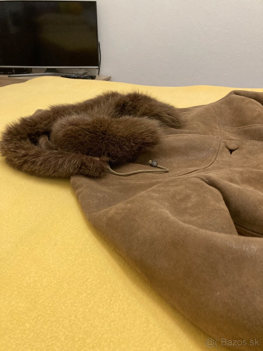 Kožuch dámsky slovenský s kapucňou - 2